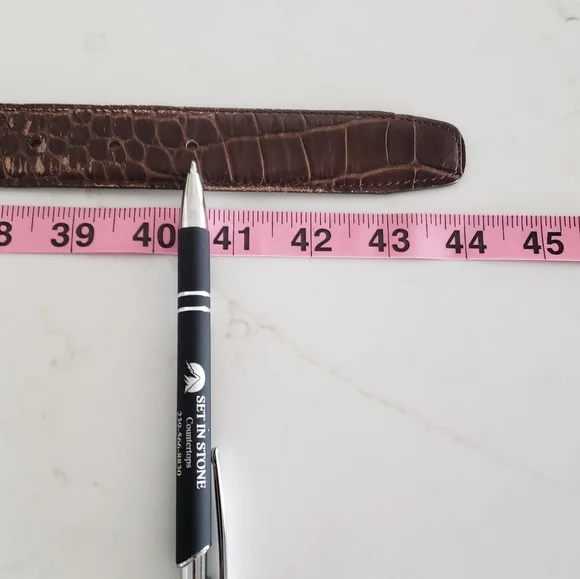 GENUINE Italian Leather Belt - Picture 5 of 8